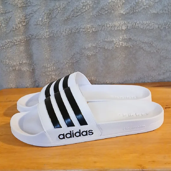 Adidas Classic White and Black Slides - Picture 3 of 6